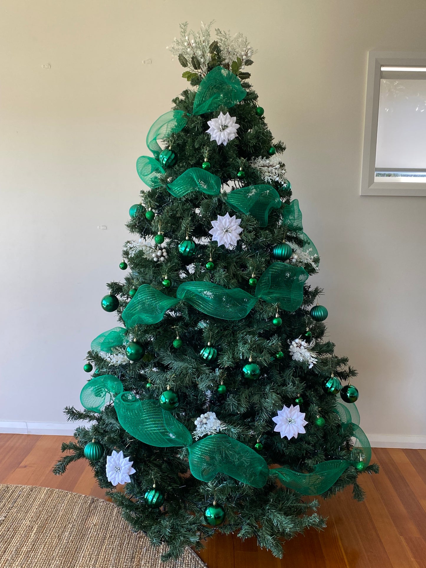 Traditional Green - Hire (Incl installation & Deinstallation)